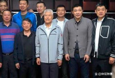 在苦苦支撑, lEz, 创佳绩 在苦苦支撑, lEz, 创佳绩